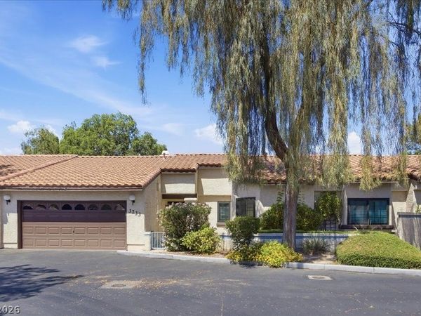 3233 La Mancha Way, Henderson, NV 89014
