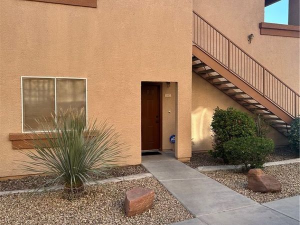 1050 E Cactus Avenue, Unit 1067, Las Vegas, NV 89183