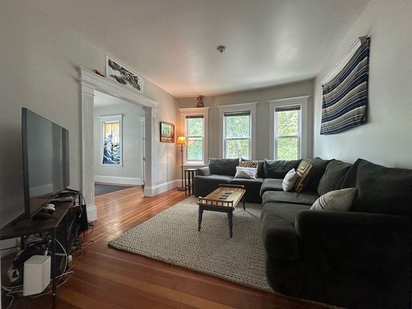 62 Bromfield, Unit 2, Somerville, MA 02144