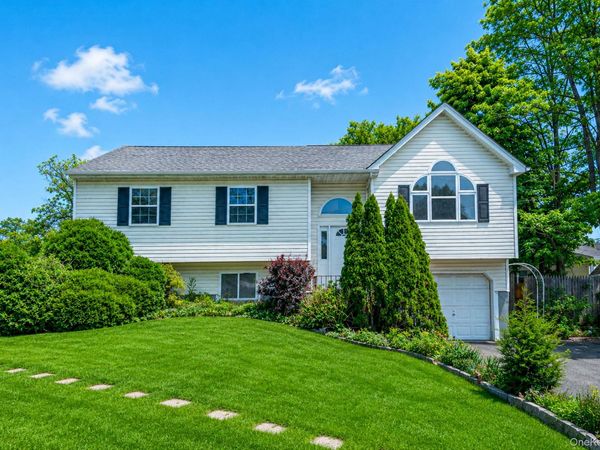 57 Woodycrest Drive, Farmingville, NY 11738