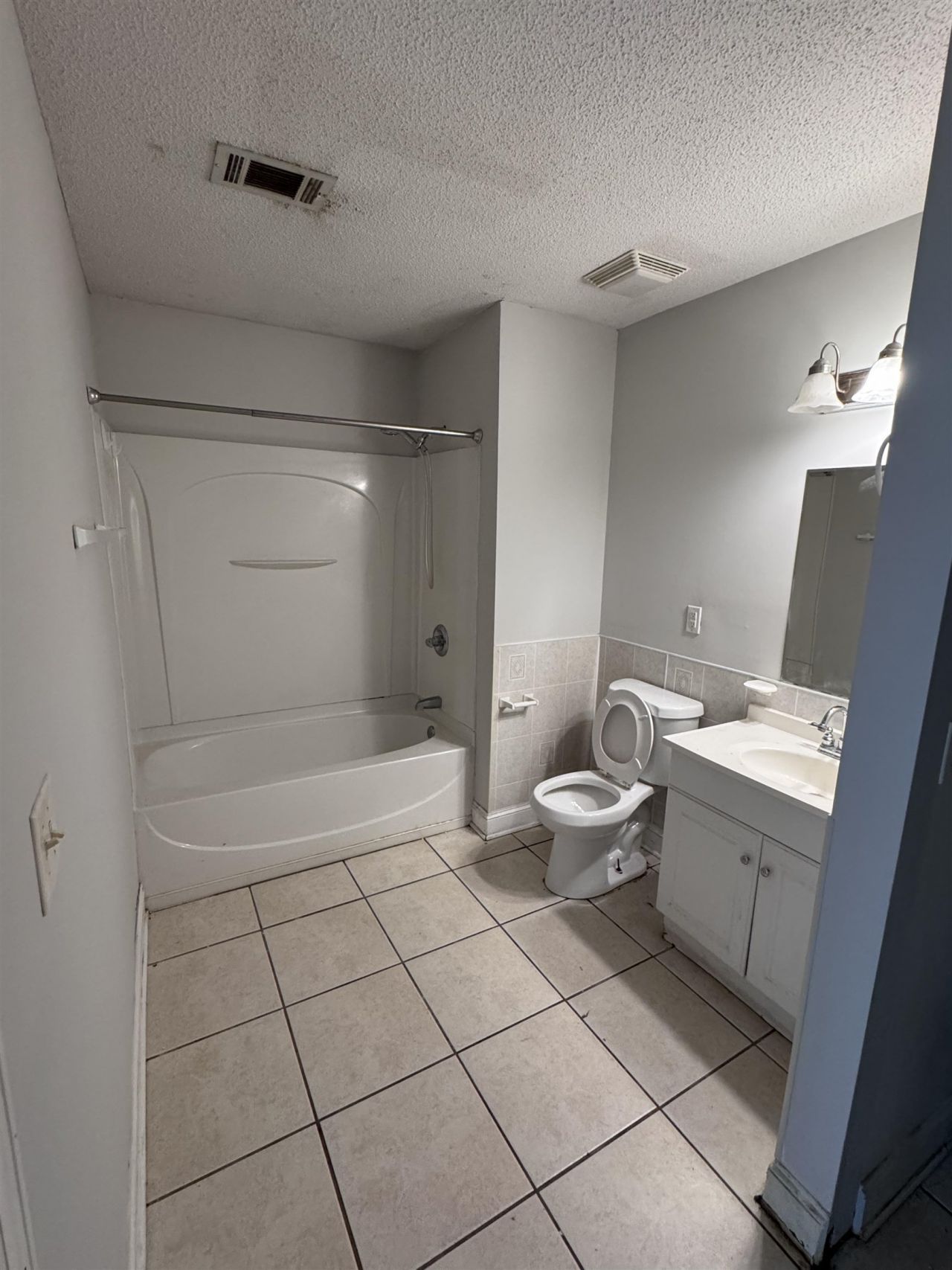 1432 Highway 544  Photo 4