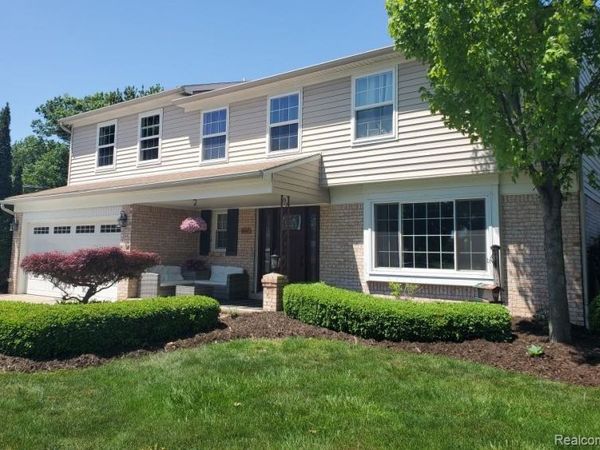 1847 Lyster Lane, Troy, MI 48085