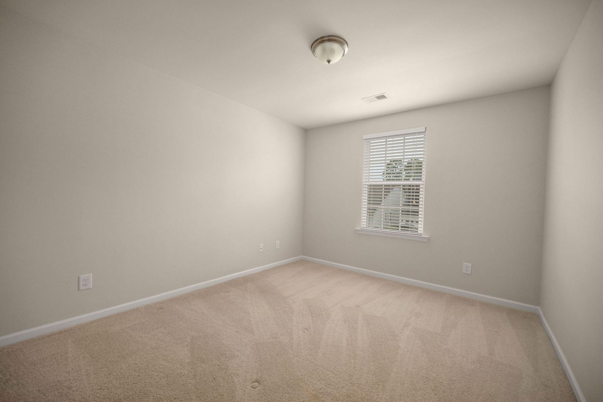 694 Redbud Lane Photo 15
