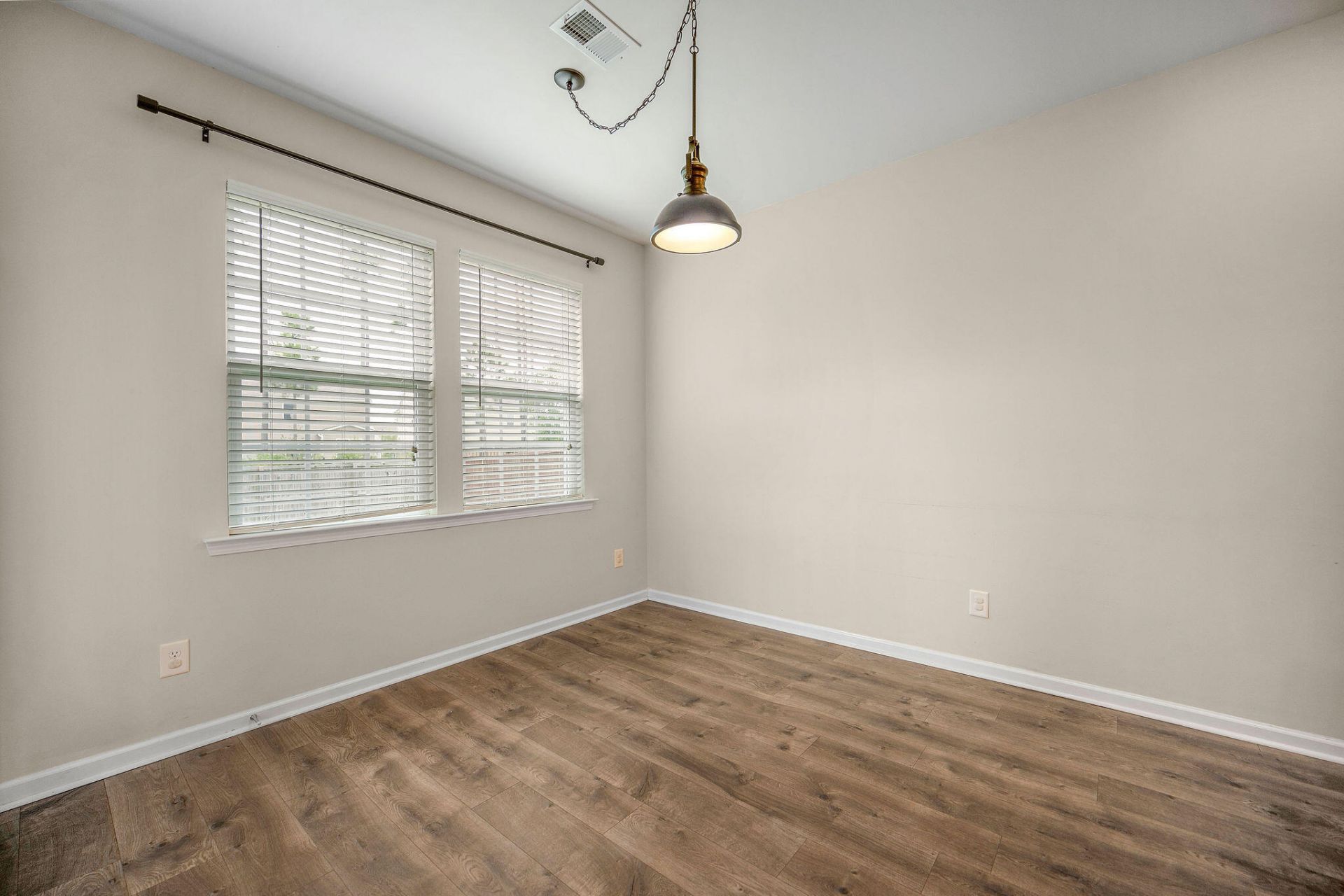 694 Redbud Lane Photo 18