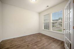 694 Redbud Lane photo 4