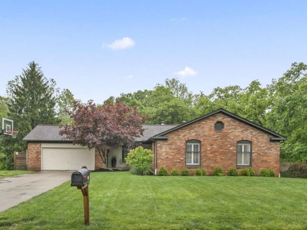 945 Stoney Creek Road, Columbus, OH 43235
