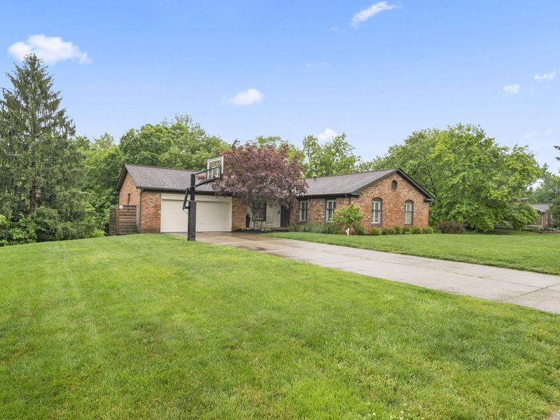 945 Stoney Creek Road, Columbus, OH 43235 Photo 2