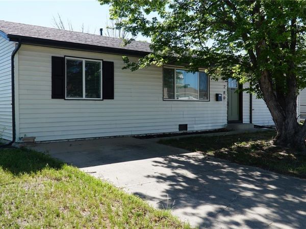 280 Birch Street , Bennett, CO 80102