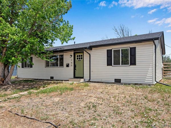 280 Birch Street , Bennett, CO 80102