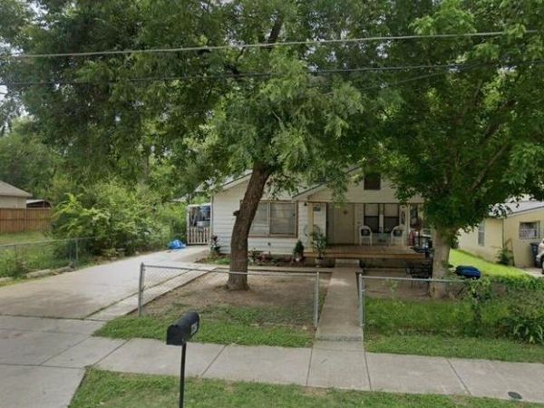 726 Helena Street, Dallas, TX 75217