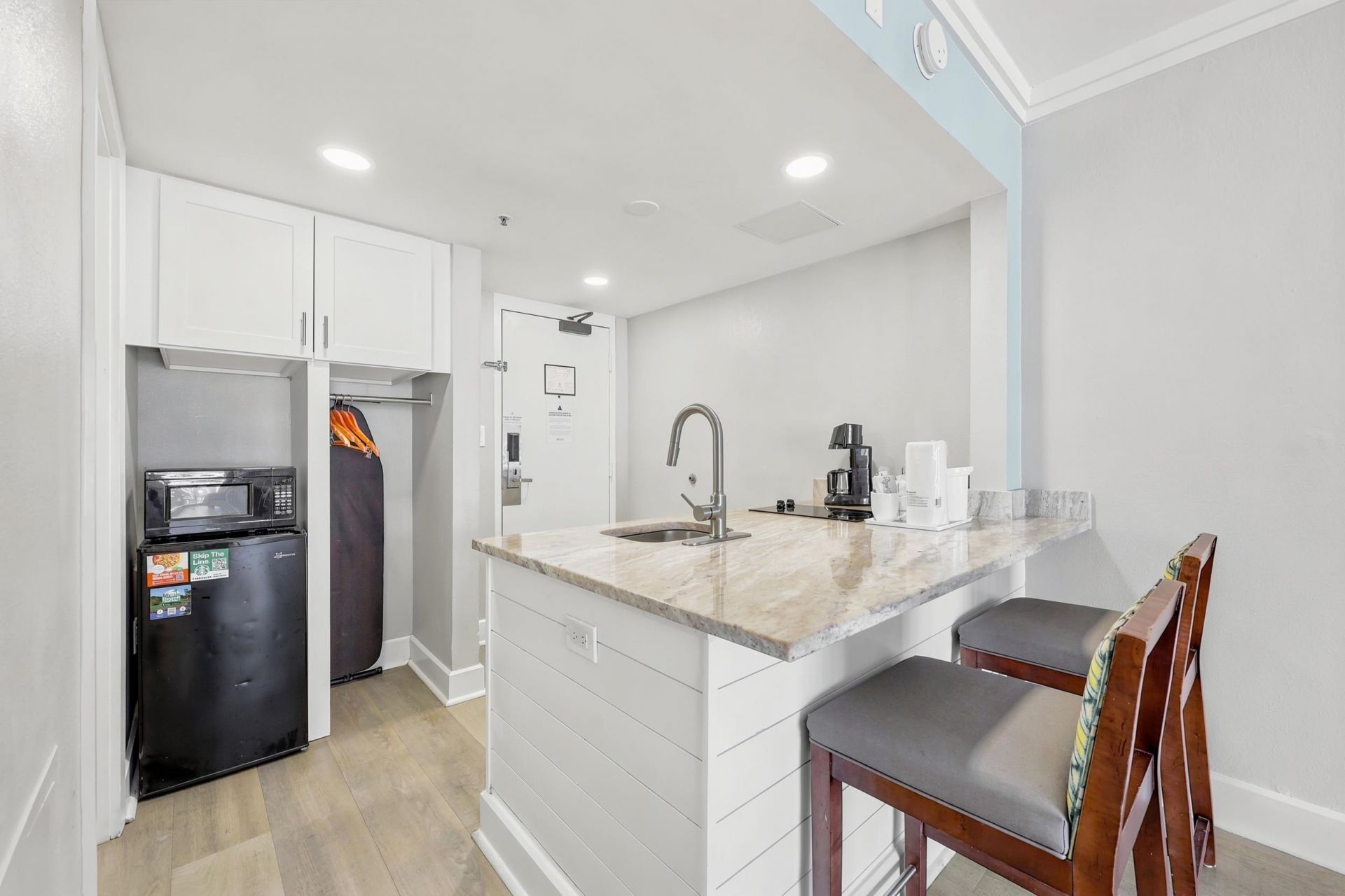7200 N Ocean Blvd.  Photo 7