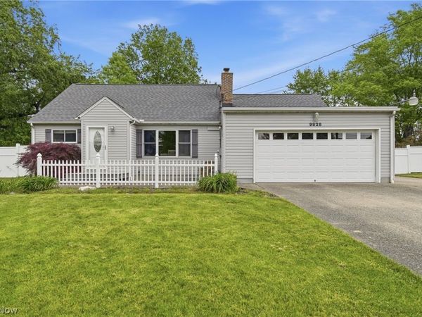 9828 Sunny Lane , Streetsboro, OH 44241