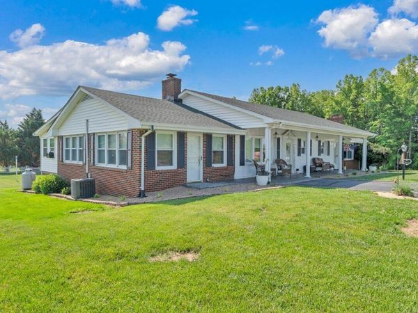 3226 Rakes RD , Rocky Mount, VA 24151