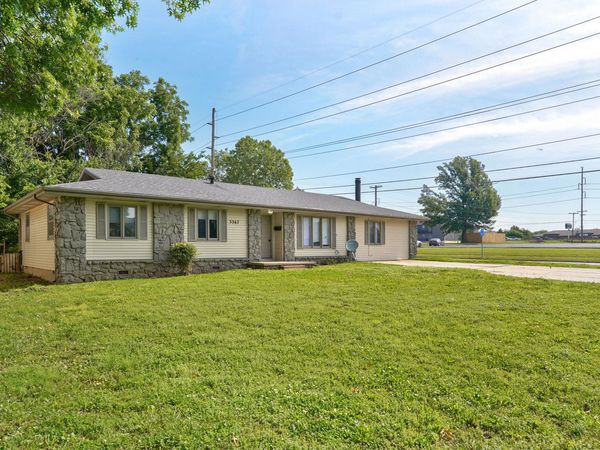 3367 E Seminole Street , Springfield, MO 65804