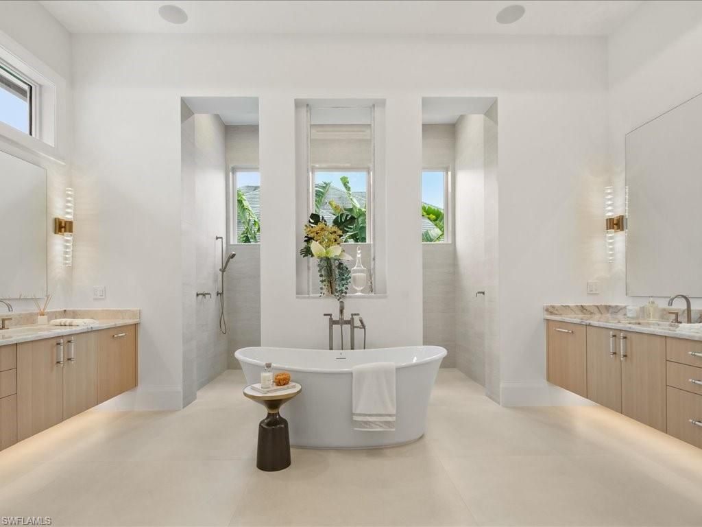 500 Ridge Dr , Naples, FL 34108 Photo
