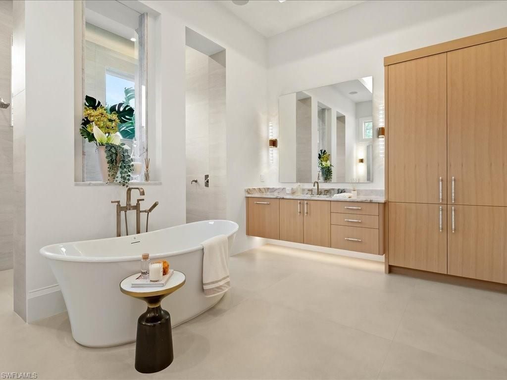 500 Ridge Dr , Naples, FL 34108 Photo