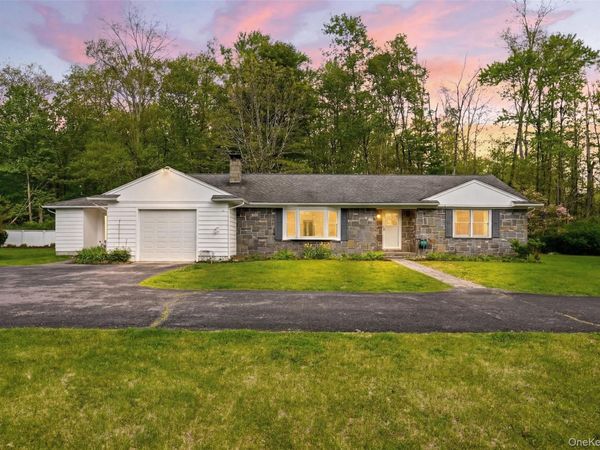 435 Samsonville Road , Kerhonkson, NY 12446