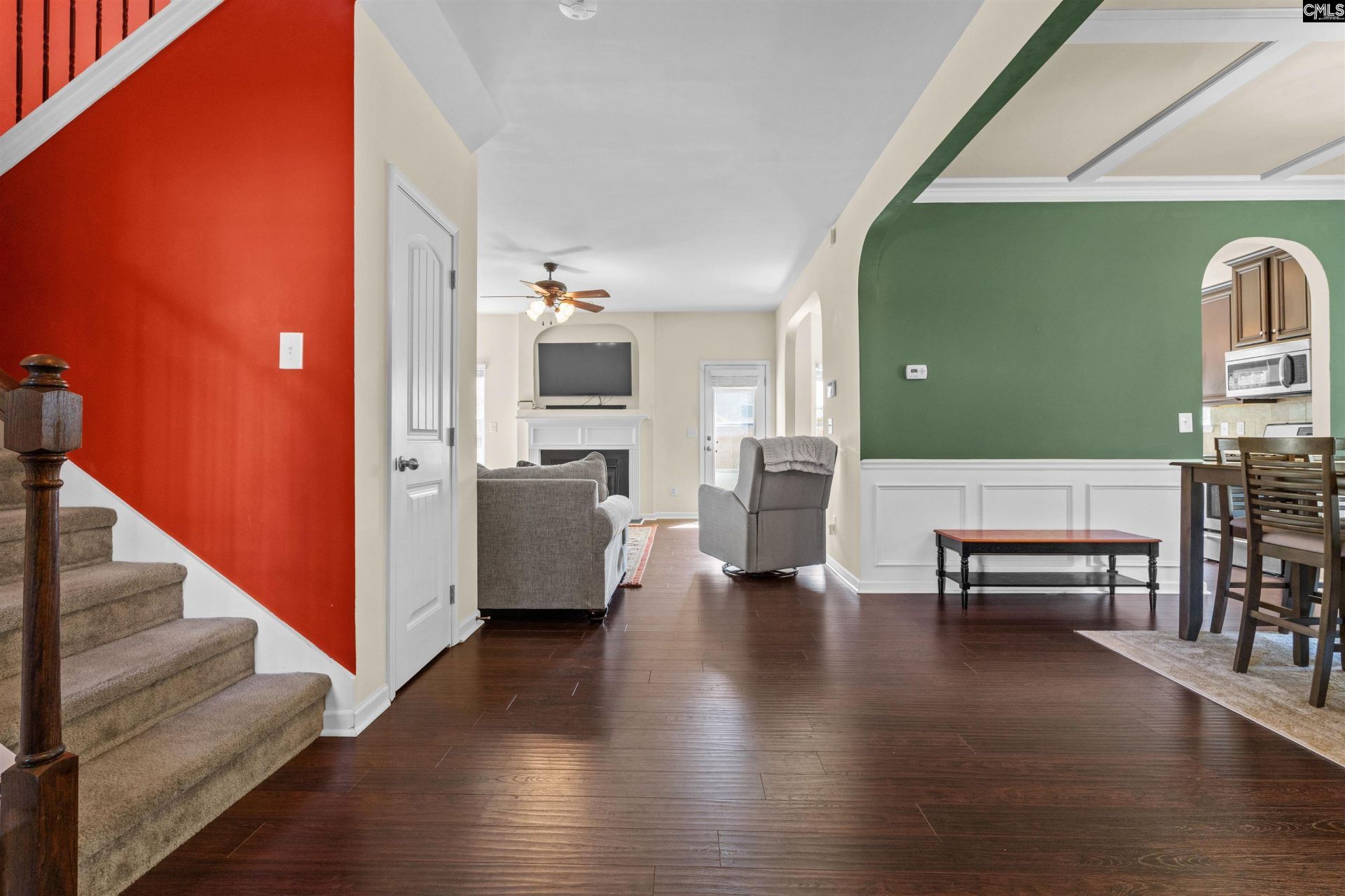 45 Round Table Court Photo 10