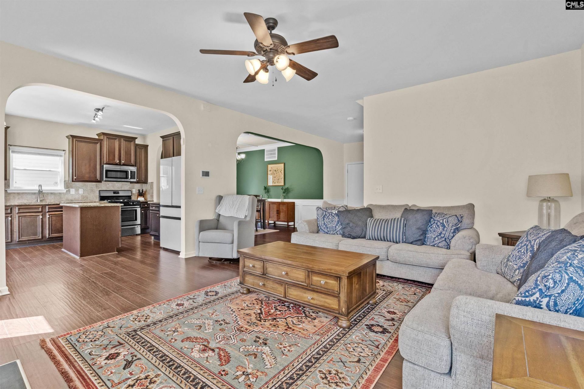 45 Round Table Court Photo 7