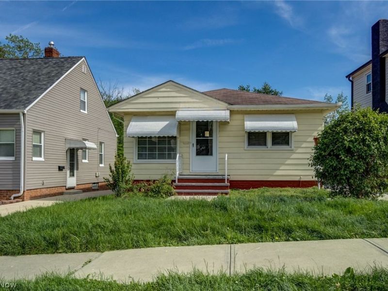 4407 Woodway Avenue, Parma, OH 44134 Photo 2