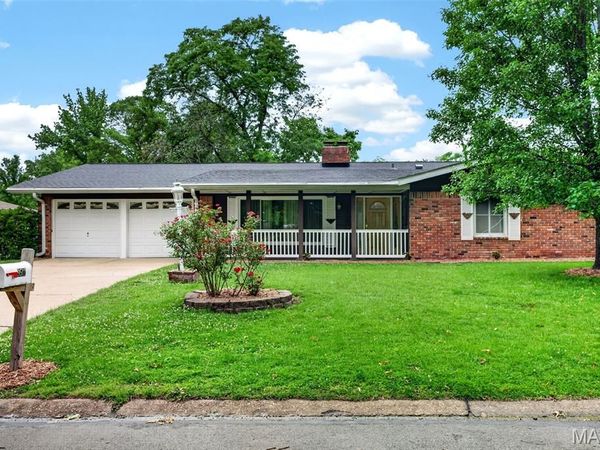 9512 Carnival Drive, St Louis, MO 63126
