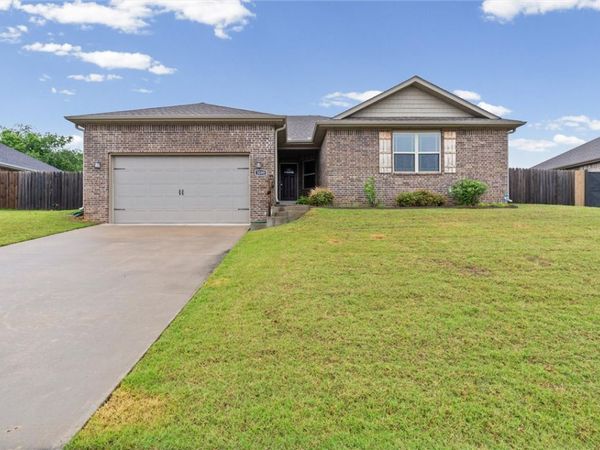 3209 Oglethorpe Street , Springdale, AR 72764