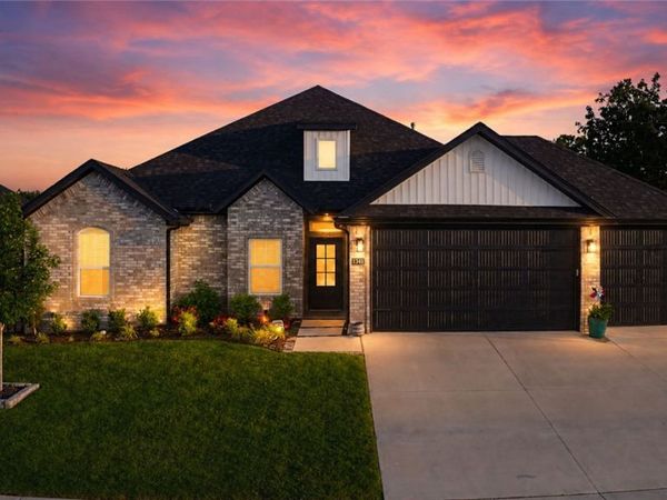 1341 Sessile Oak Way , Bentonville, AR 72713
