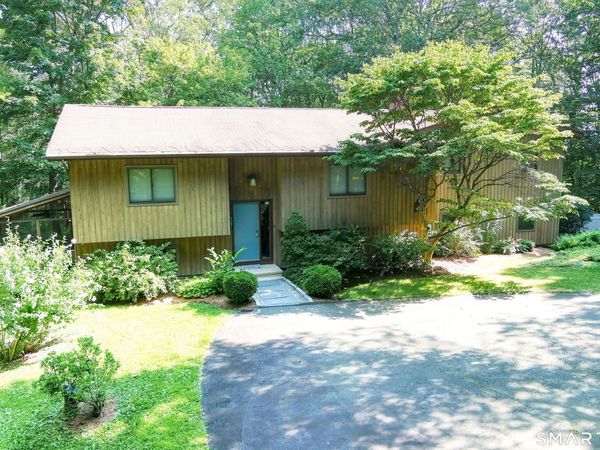 342 Barrack Hill, Ridgefield, CT 06877