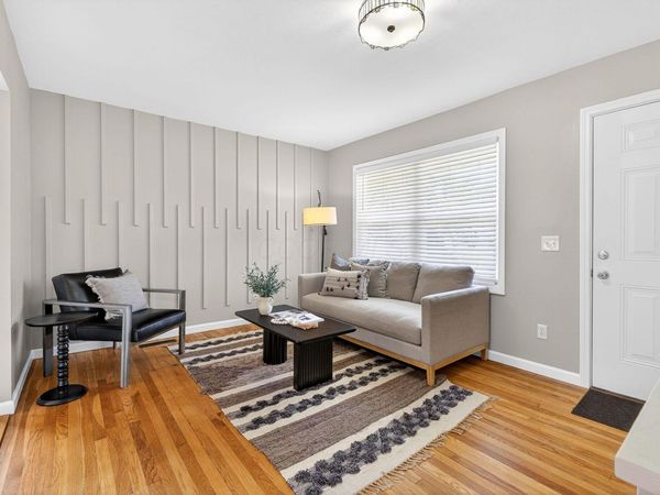 5274 Sinclair Road, Columbus, OH 43229