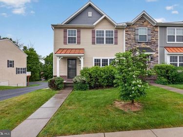 5005 LAUREL VALLEY LANE, ENOLA, PA 17025