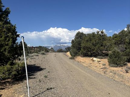 470 Crestview Circle, Reno, NV 89521 Photo