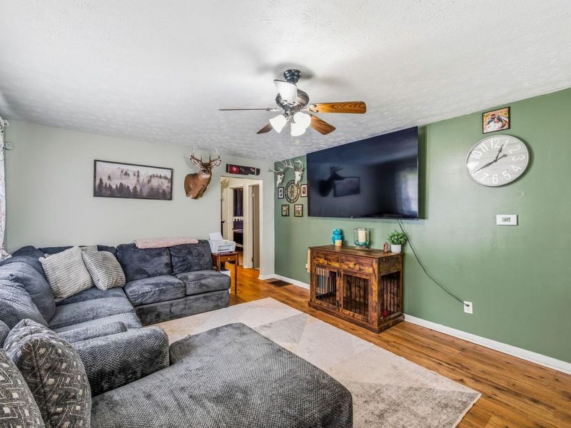 550 E Farming Street , Marion, OH 43302 Photo 4