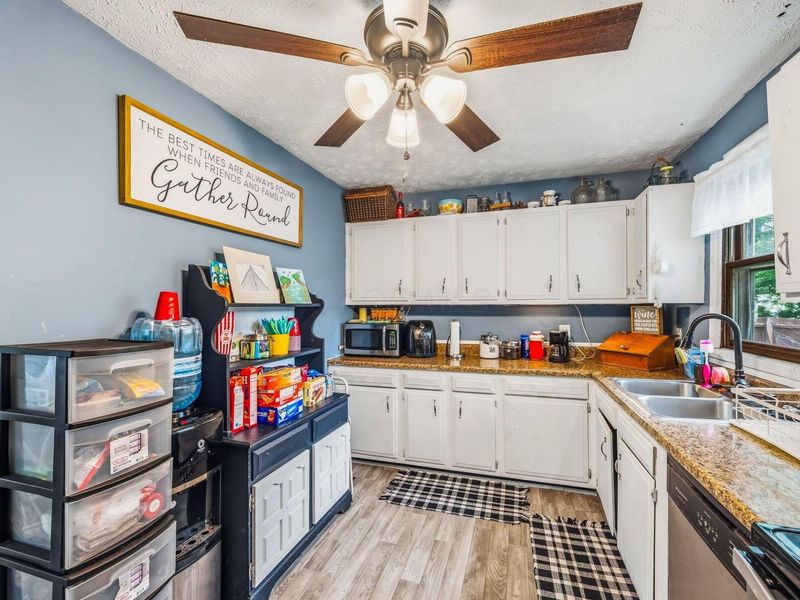 550 E Farming Street , Marion, OH 43302 Photo 8