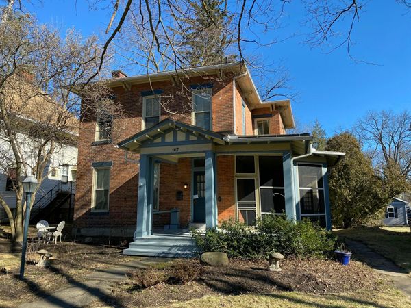 102 N Washington Street , Delaware, OH 43015