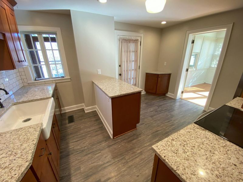 102 N Washington Street , Delaware, OH 43015 Photo 11
