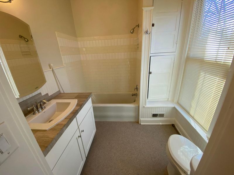 102 N Washington Street , Delaware, OH 43015 Photo 22