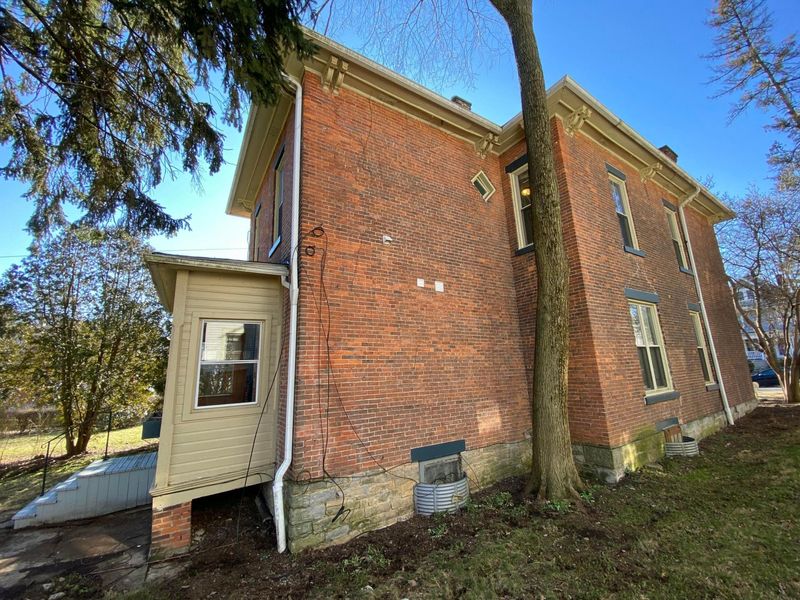 102 N Washington Street , Delaware, OH 43015 Photo 28