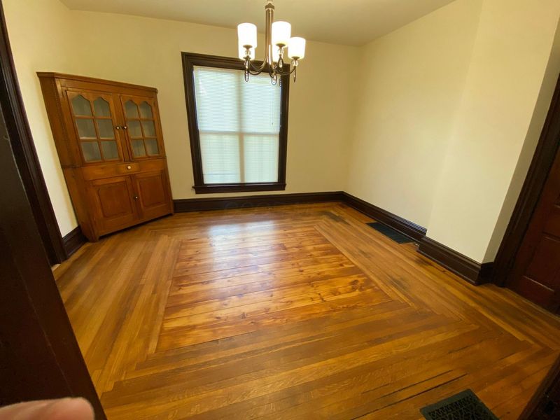 102 N Washington Street , Delaware, OH 43015 Photo 4