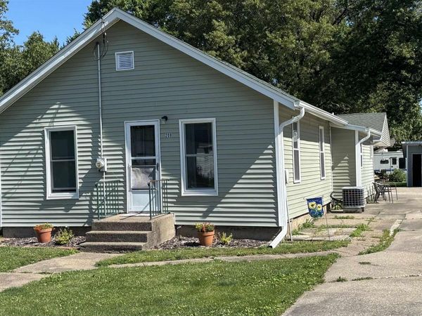 209 W C Street, Alpha, IL 61413