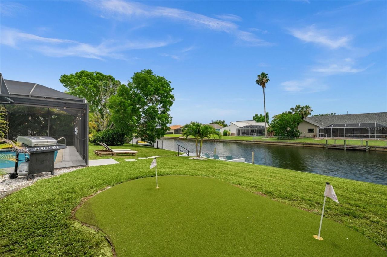 2102 SE 8th Street, Cape Coral, FL 33990 Photo