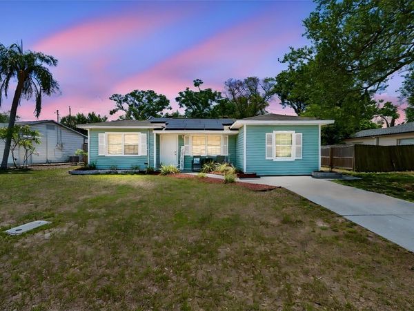 111 W GRAPEFRUIT CIRCLE, CLEARWATER, FL 33759