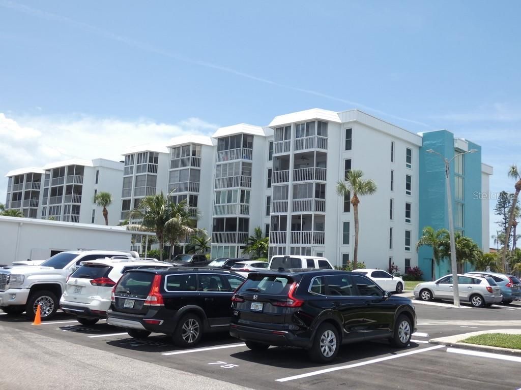 4908 38th Way S, Unit 303, Saint Petersburg, FL 33711 Photo
