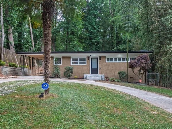2781 Rollingwood Lane , Atlanta, GA 30316