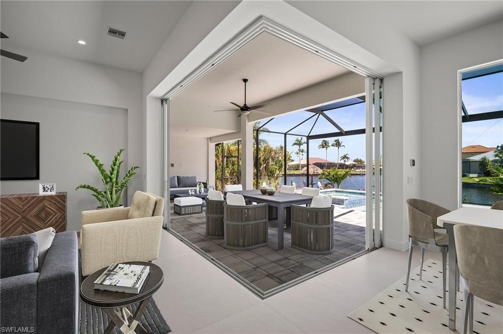 2304 SW 38th Ter , Cape Coral, FL 33914 Photo