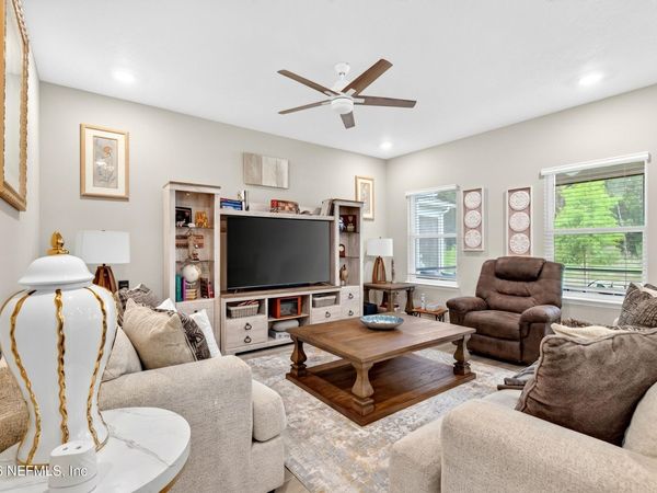 2948 ARMSDALE Road, Jacksonville, FL 32218