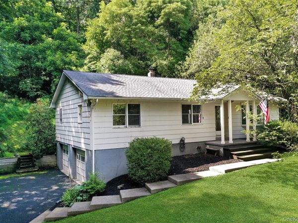 18 Stage Road , Pine Island, NY 10969