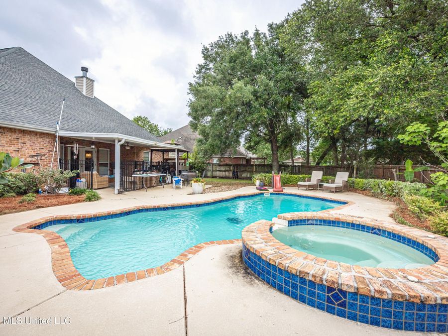 Property Image 37