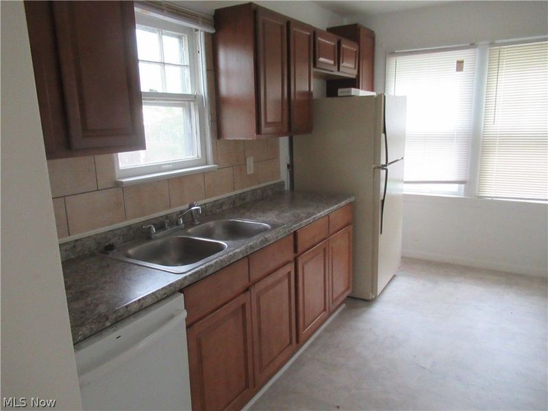 3824 E Antisdale Road, South Euclid, OH 44118 Photo 10
