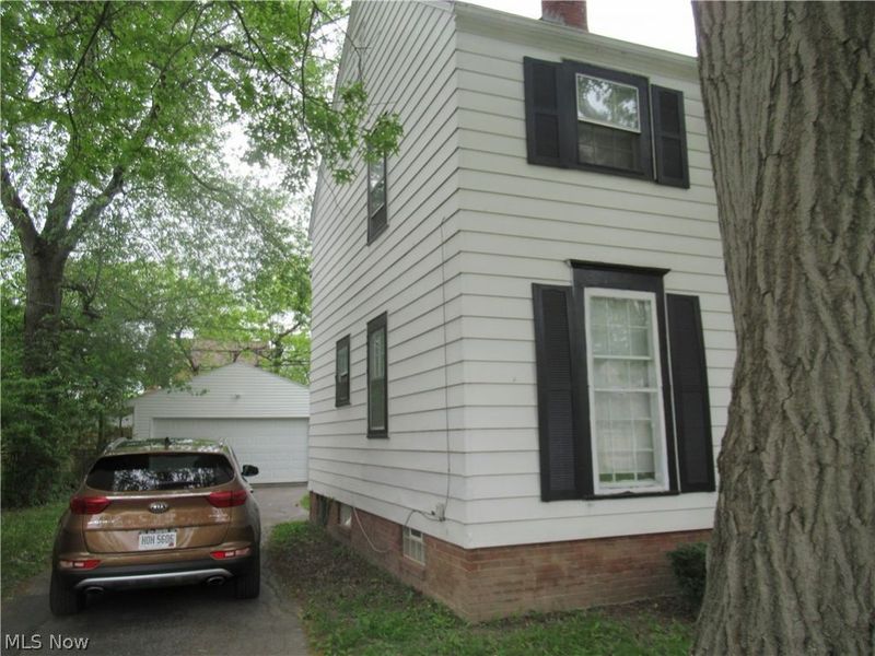 3824 E Antisdale Road, South Euclid, OH 44118 Photo 2