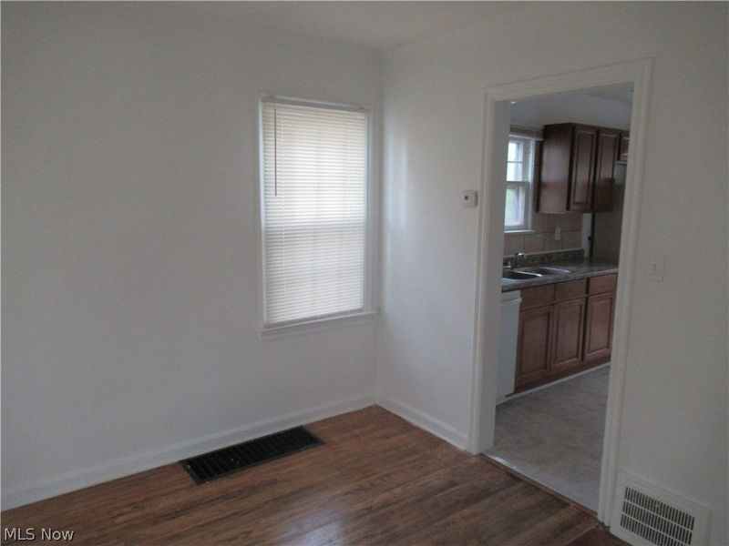 3824 E Antisdale Road, South Euclid, OH 44118 Photo 9